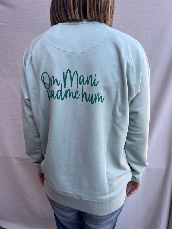 SUDADERA OM MANI PADME HUM